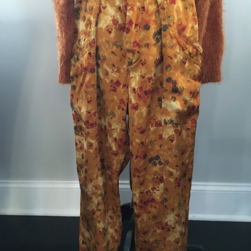 Chantal Floral Satin Like Cropped Tapered Pants